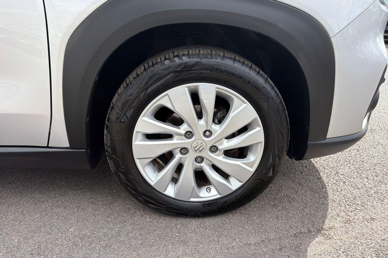 Suzuki S-Cross Photo 34