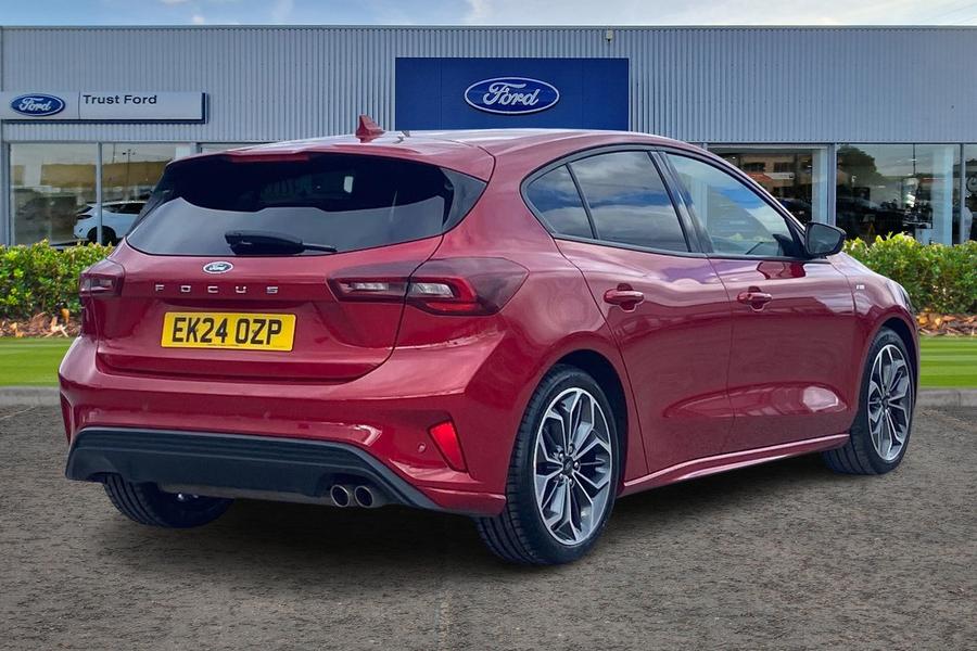 Ford FOCUS Photo autoimg-db8730bad4237083afa4ea556ca46b9eb83addcf.jpg