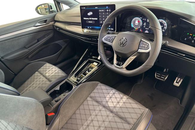 VOLKSWAGEN Golf Photo 6