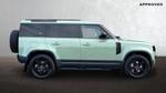 Land Rover Defender Photo 4