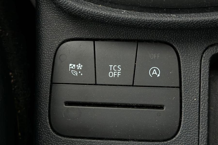 Ford FIESTA Photo autoimg-db8f4e9ae67ff6758f2bfd8ae0962c41aa77b439.jpg