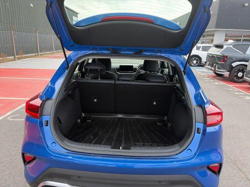 Kia XCEED Photo autoimg-db9337ac344f3fb1ad255c7b9969696a699236cd.jpg