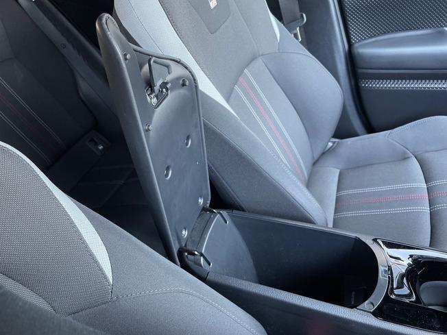 TOYOTA C-Hr Photo 39