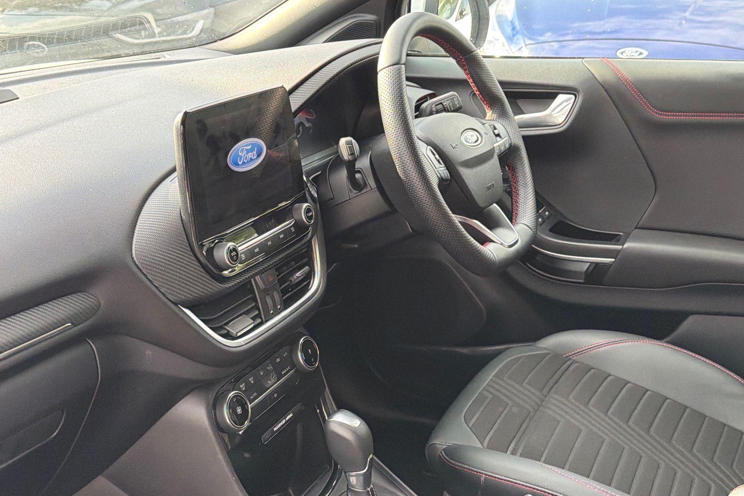 Ford PUMA Photo 17