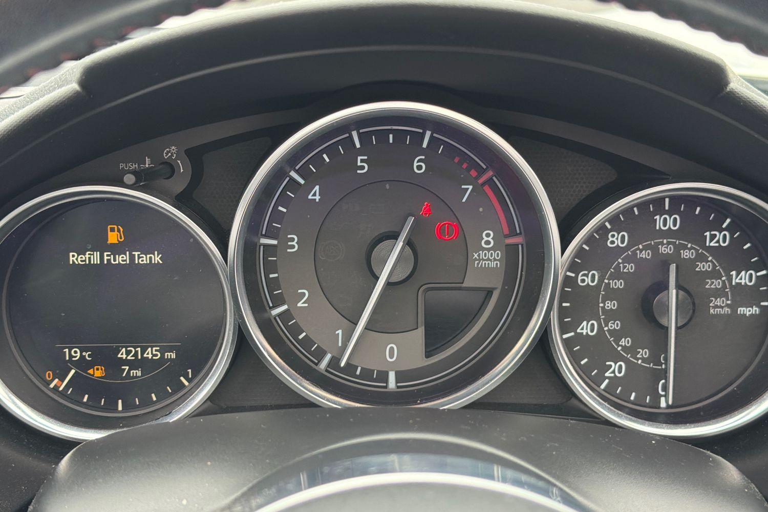 Mazda MX-5 Photo 12
