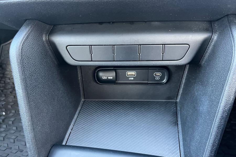 Kia SPORTAGE Photo autoimg-db99692c8124fc8fc05a9218630150909f5356fd.jpg