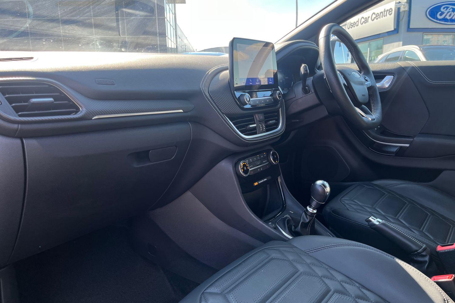 Ford PUMA Photo 17