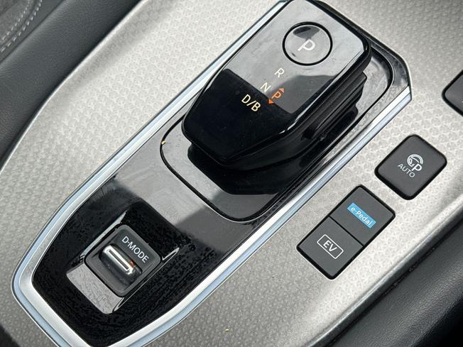 NISSAN Qashqai Photo 34
