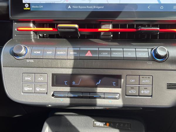 Hyundai KONA Photo autoimg-db9f25e84104ced4809def4b15cbc46df69de8c1.jpg