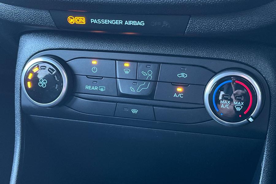 Ford Fiesta Photo autoimg-dba1581f91aa9033d2fb4a9b3868b70dba9e4f65.jpg