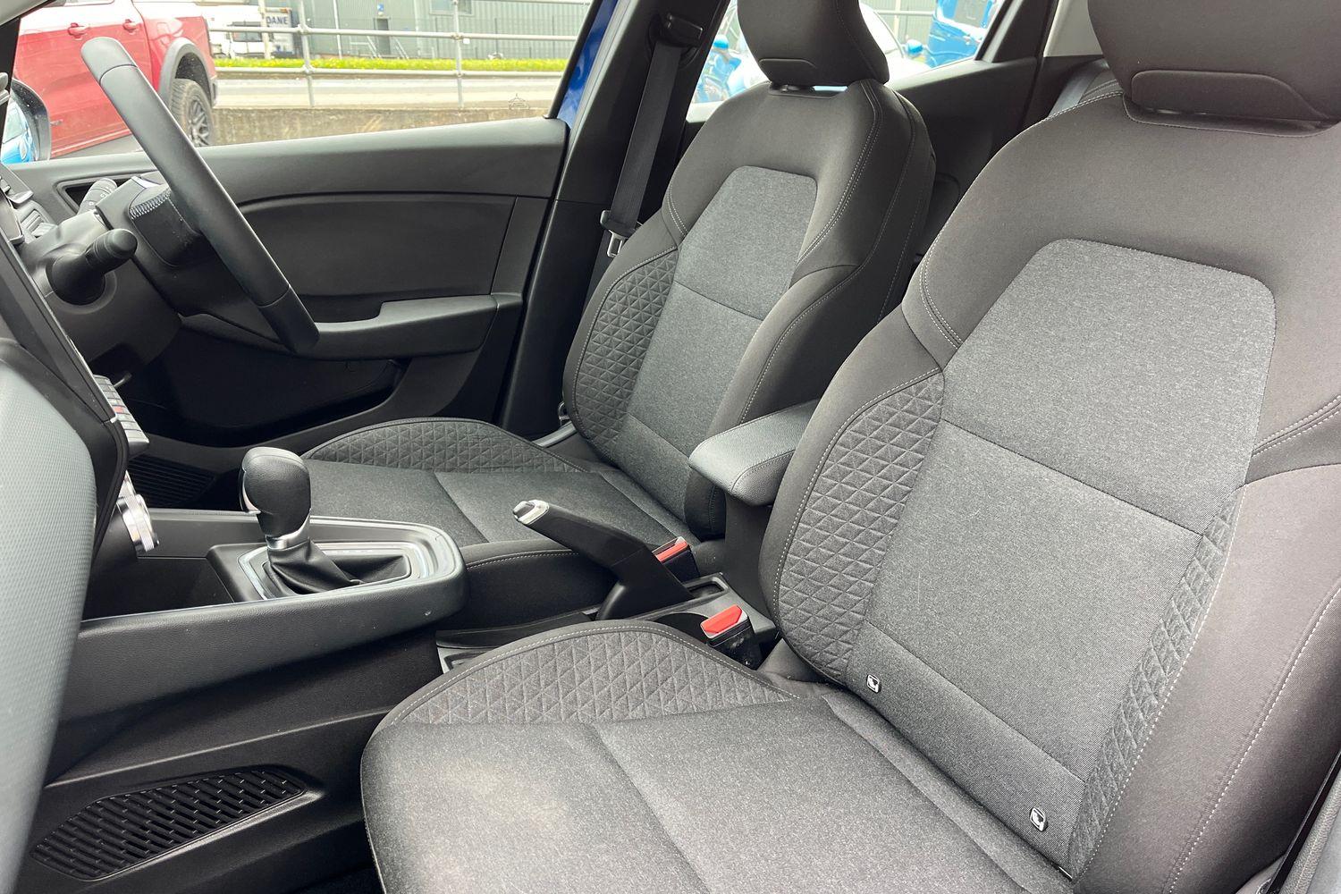 Renault CLIO Photo 18