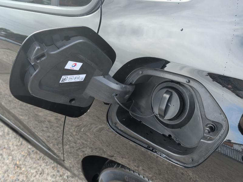Used Peugeot 208 ET23JYV 33