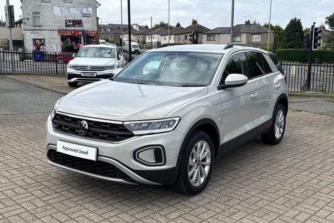 VOLKSWAGEN T-Roc Photo 39
