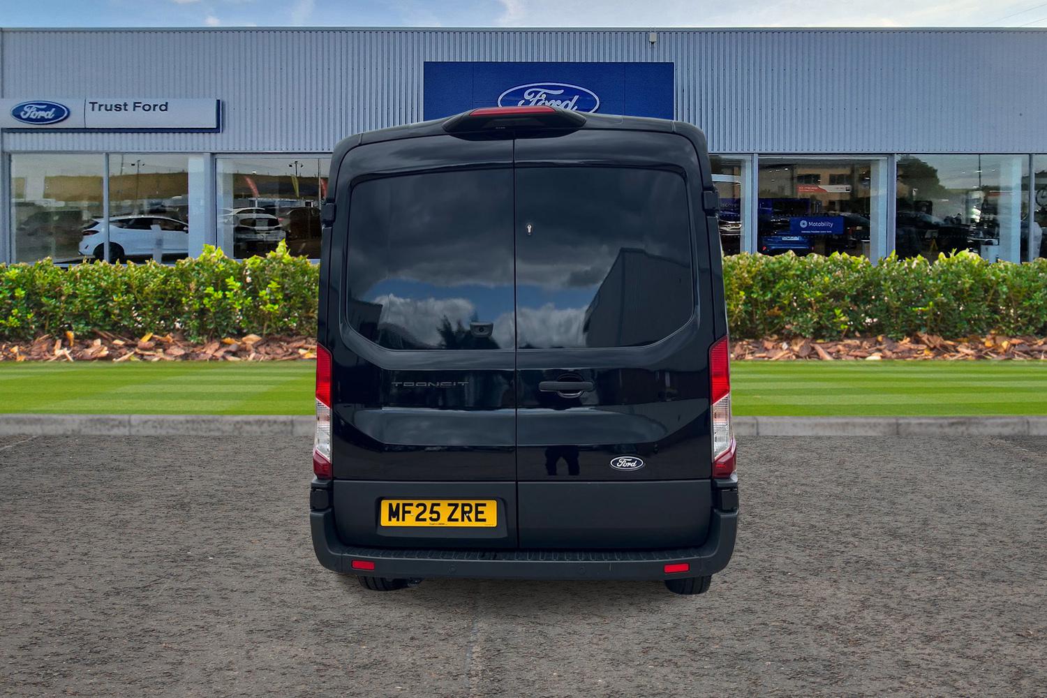 Ford Transit Photo 12