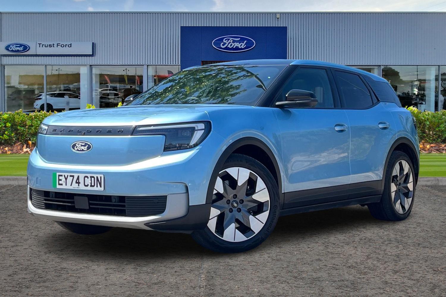 Ford Explorer Photo 4