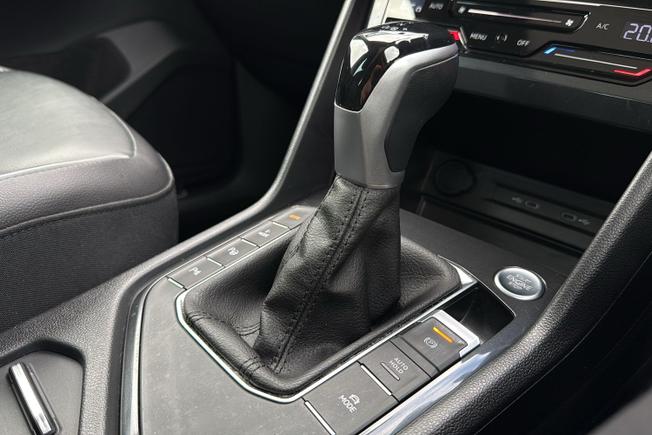 VOLKSWAGEN Tiguan Photo 25
