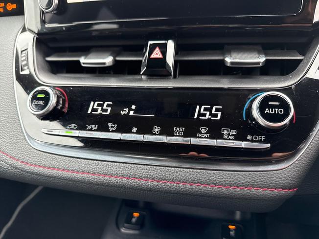 TOYOTA Corolla Photo 35