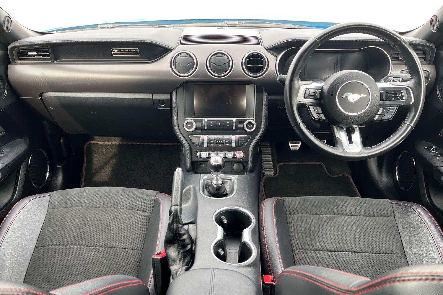 Ford Mustang Photo 9