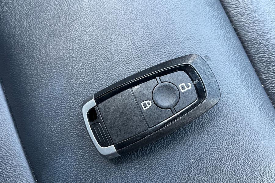 Ford RANGER Photo autoimg-dbb5d0a0f79468e9c35f2ed803e51cc64101655f.jpg