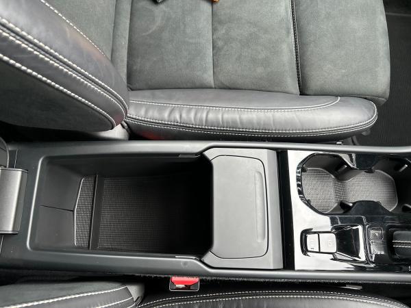 Volvo XC40 Photo autoimg-dbb7943c0108ee7a792608d6ef4758dfa1aa8649.jpg