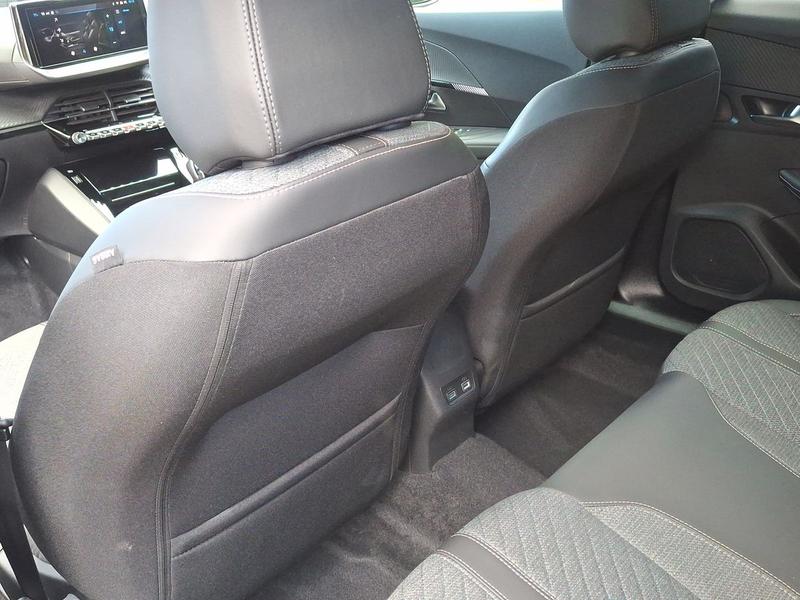 Used Peugeot 2008 HY74OAA 44