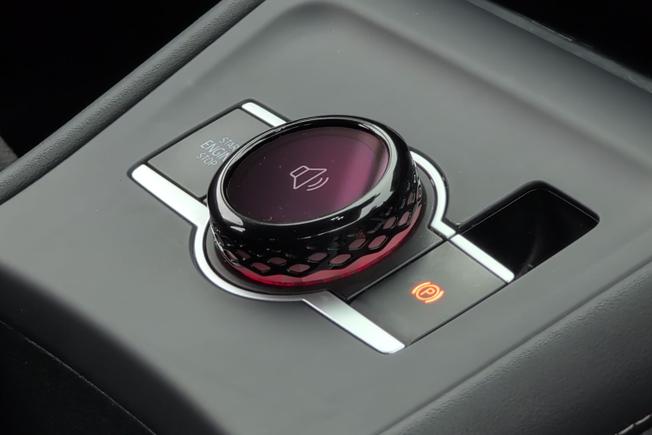 VOLKSWAGEN Tiguan Photo 22