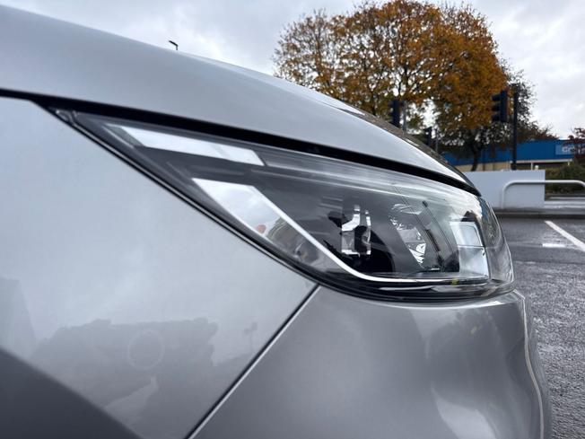 NISSAN Qashqai Photo 23