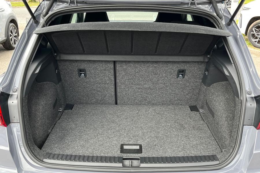SEAT ARONA Photo autoimg-dbbb6f8e5ac7b8575dd426ed506db59028337eab.jpg