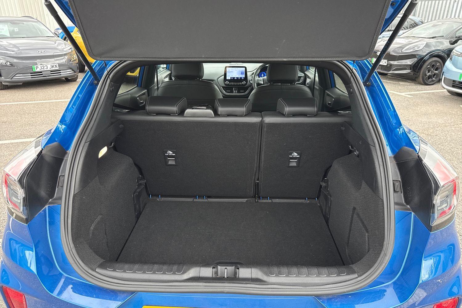 Ford PUMA Photo 20