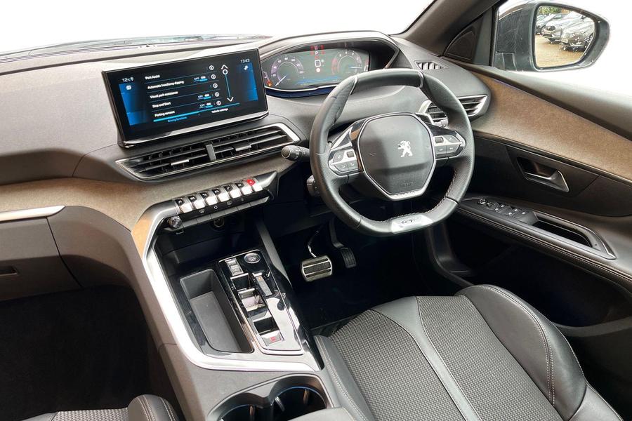 Peugeot 5008 Photo autoimg-dbbefd01c44ccc9e97ad776317b2a7fafef3e640.jpg