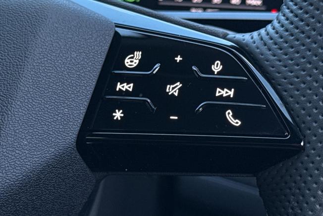 AUDI Q3 Photo 17