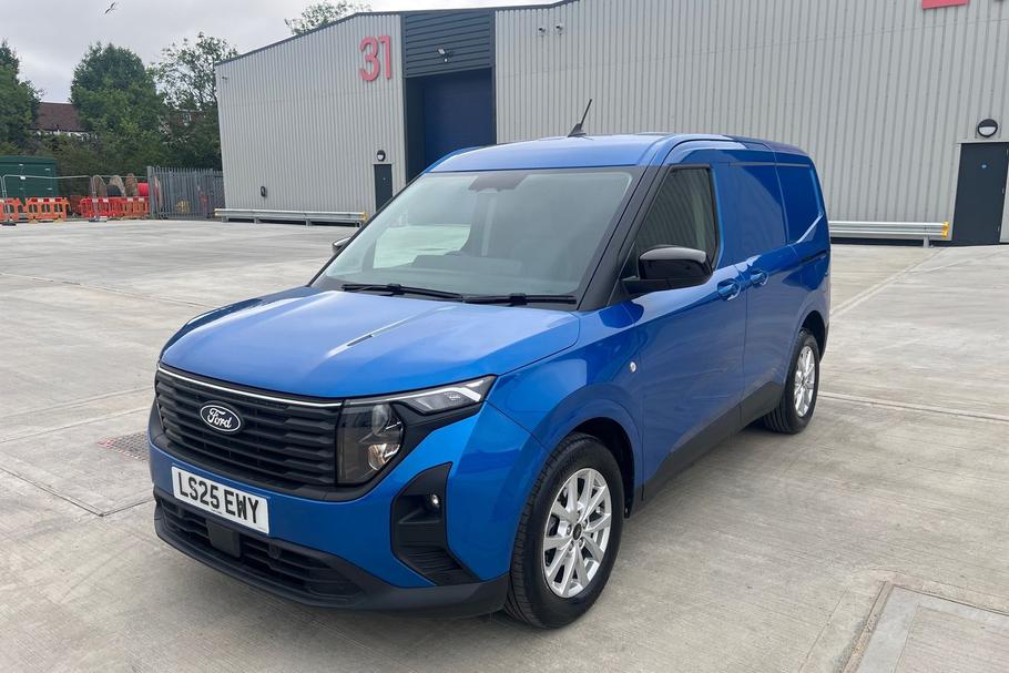 Used Ford TRANSIT COURIER LS25EWY 39