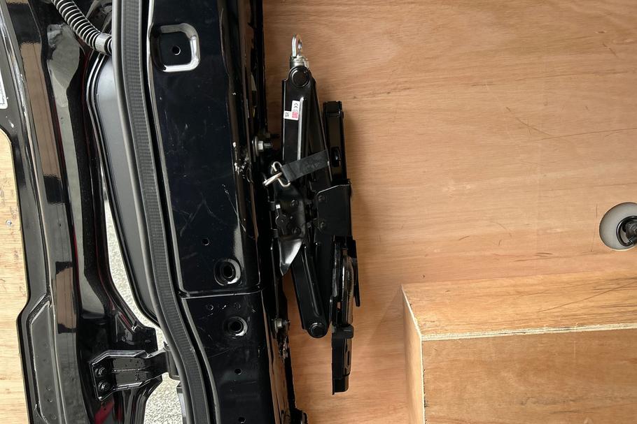 Used FORD TRANSIT CUSTOM MT75FFE 32