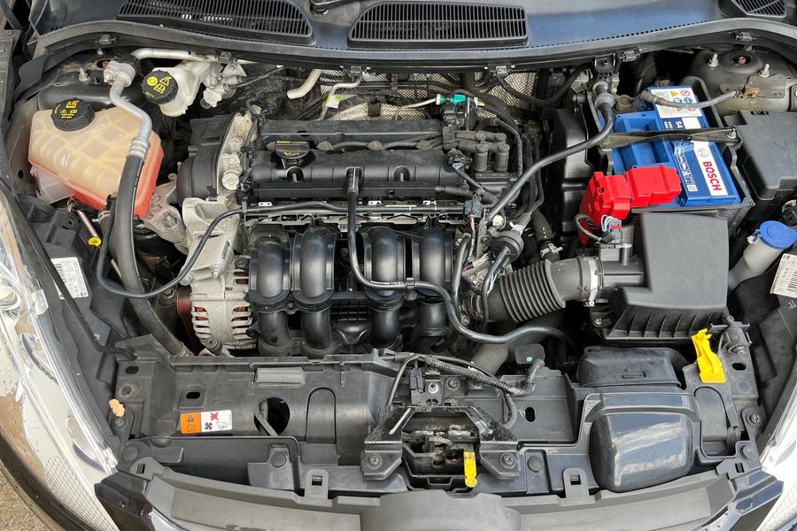 FORD FIESTA Photo autoimg-dbc8d15ec378cefd997fbb6a15605607577d4656.jpg