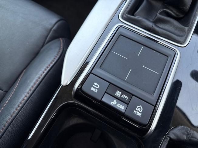 MITSUBISHI Eclipse Cross Photo 37