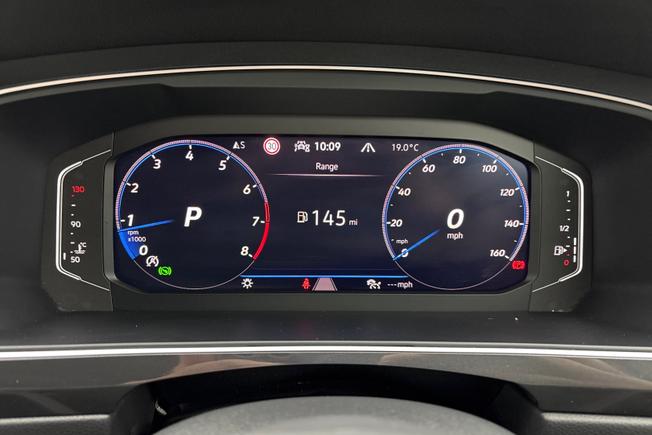 VOLKSWAGEN Tiguan Photo 15