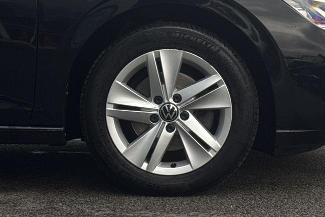 VOLKSWAGEN Golf Photo 5