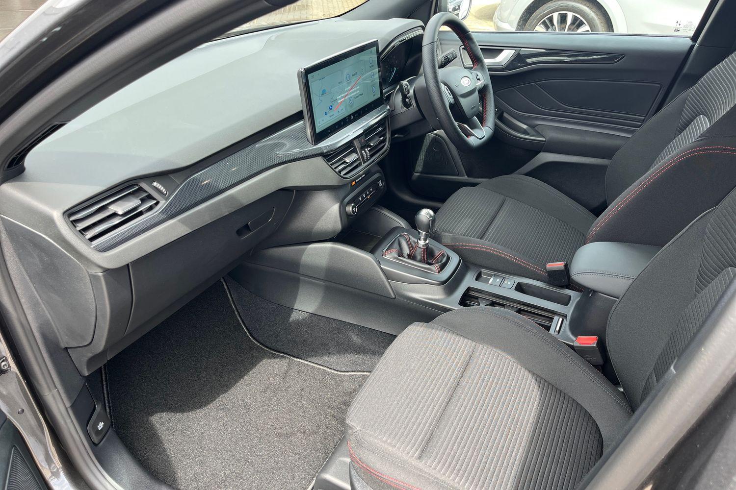 Ford FOCUS Photo 17