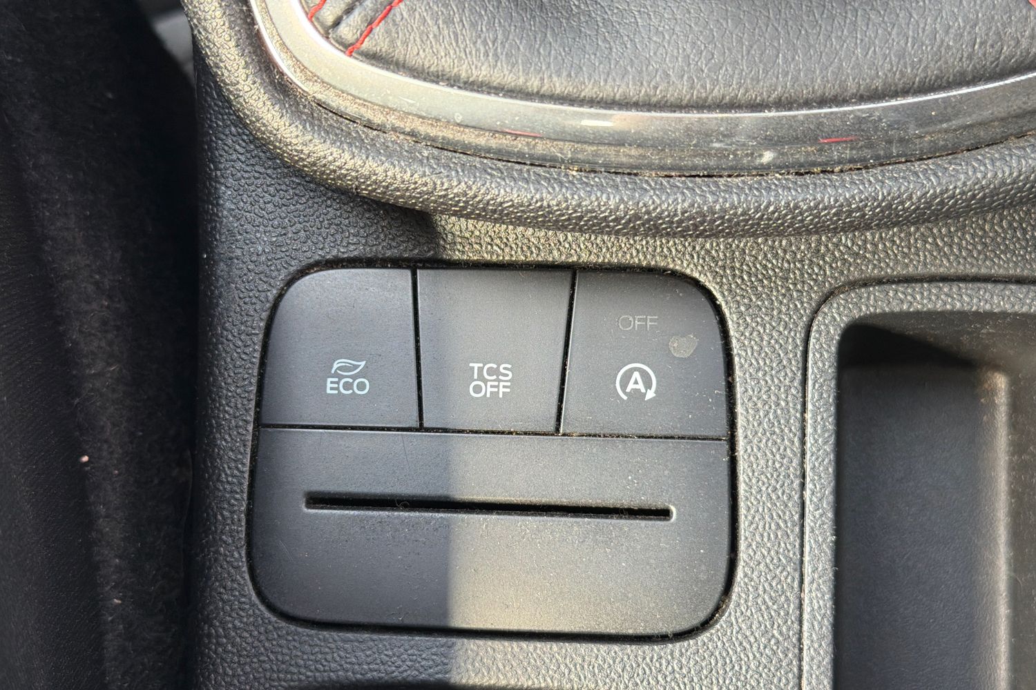 Ford FIESTA Photo 27