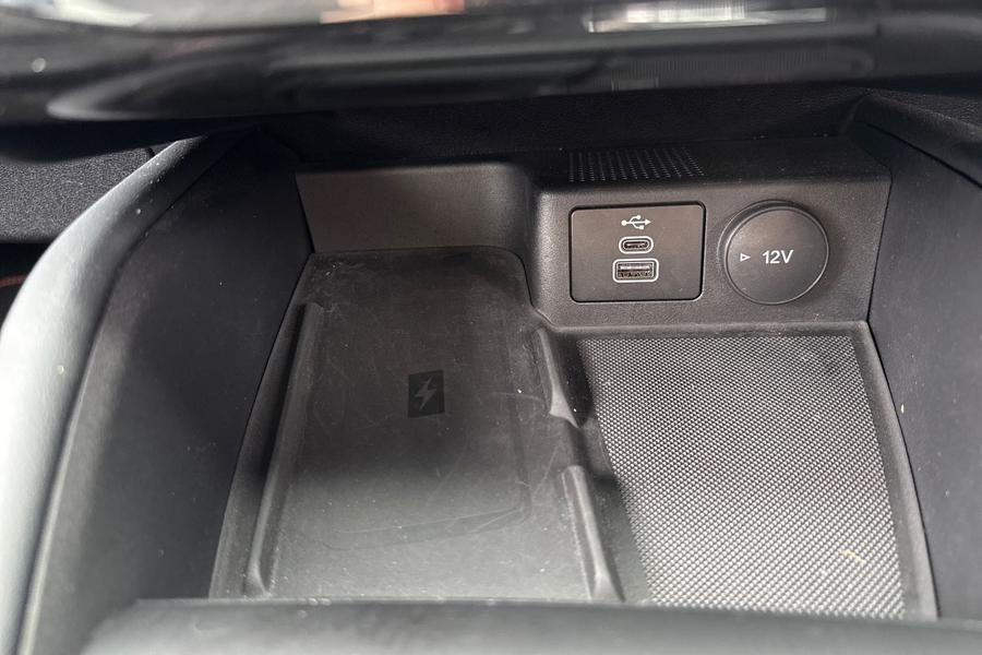 Ford KUGA Photo autoimg-dbd9ef10b8aeb89dd915f3fb5c6616f191c21534.jpg