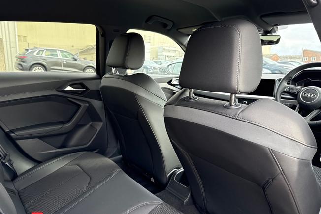 AUDI  A1 Sportback  Photo 41