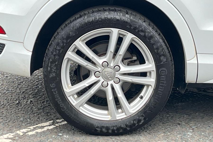 Audi Q3 Photo autoimg-dbe6b7233562cf66602a0cd1c1ee5d3aab604af4.jpg