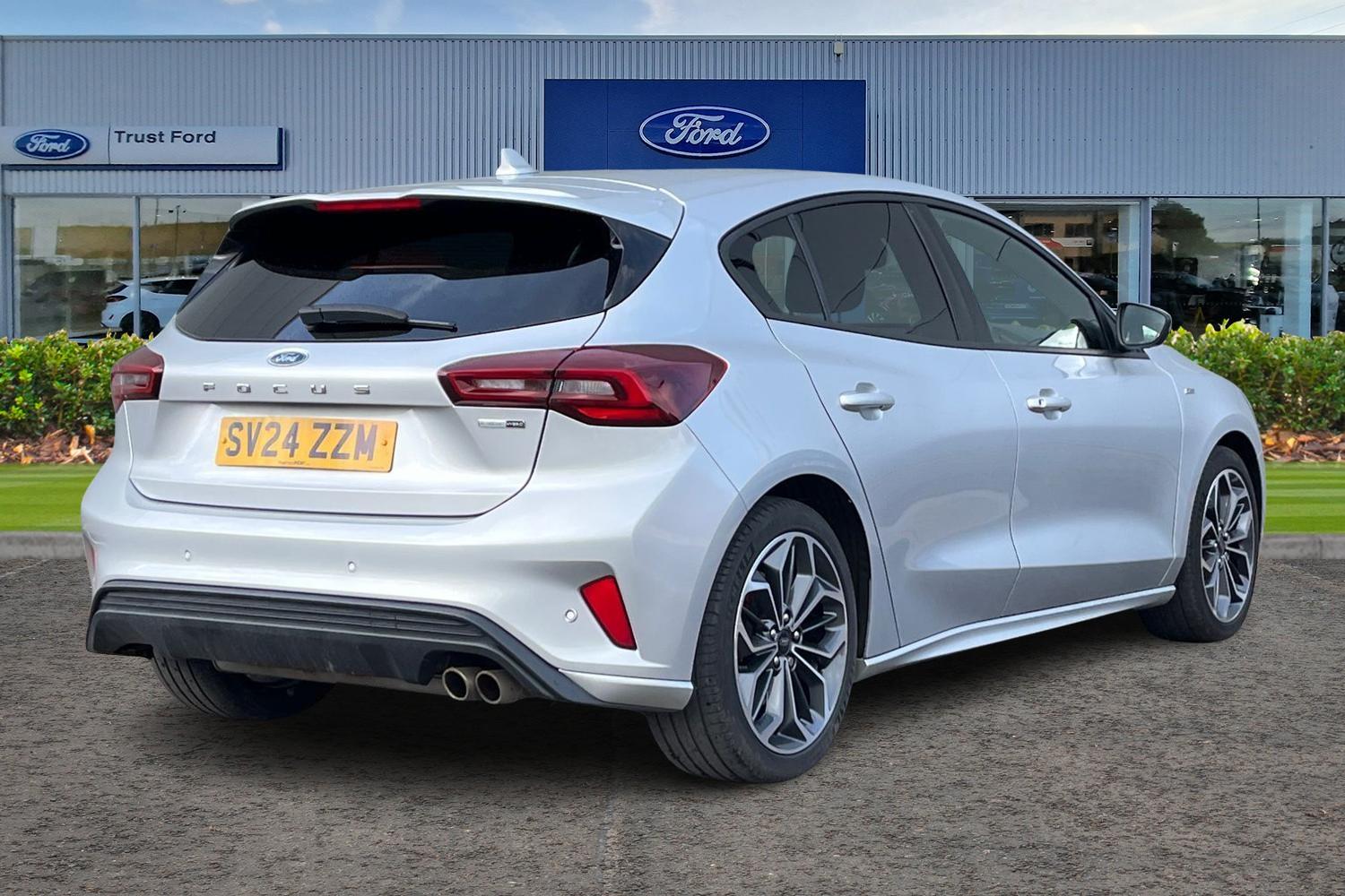 Ford FOCUS Photo 3