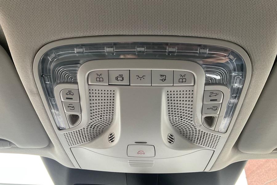 Mercedes-Benz VITO Photo autoimg-dbf16c25337d045eb4053f734326bbf457a333bd.jpg