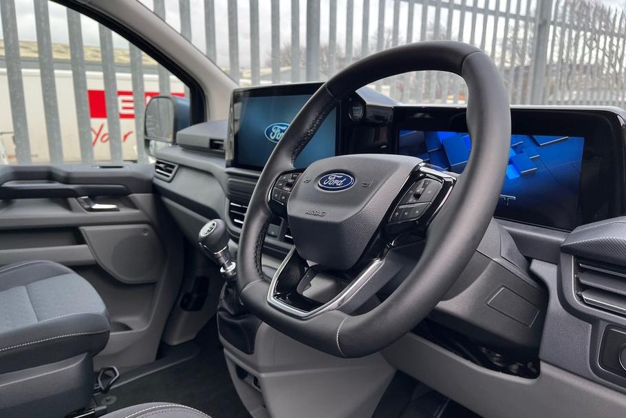 Used Ford TRANSIT CUSTOM 14