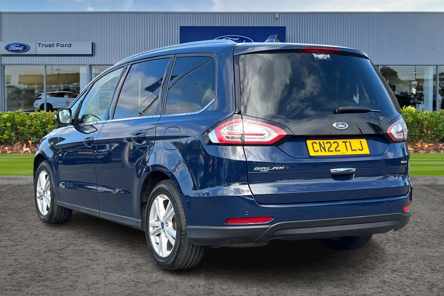 Ford Galaxy Photo 1