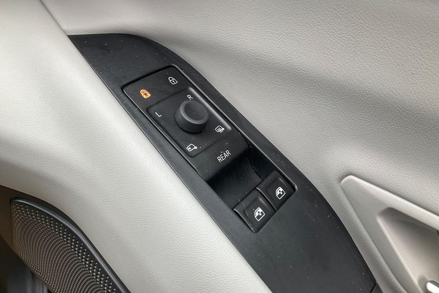Ford Explorer Photo autoimg-dbf7f33d75b2bba1b226e4c82d30ec3cfdee82f2.jpg