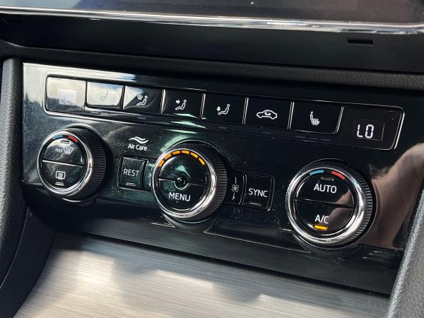 Skoda Superb Photo autoimg-dbfd568a696e8f5c914764ef0bc3dfea94ac0de1.jpg
