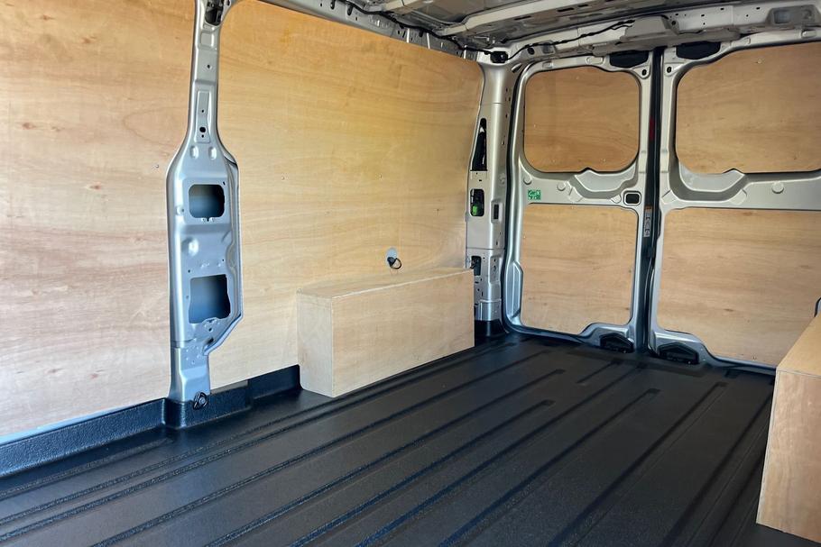 Used FORD TRANSIT CUSTOM WN75ARU 4