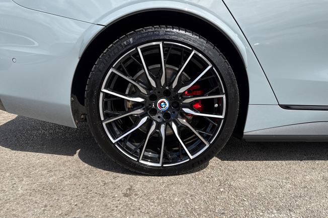 BMW I4 Photo 22